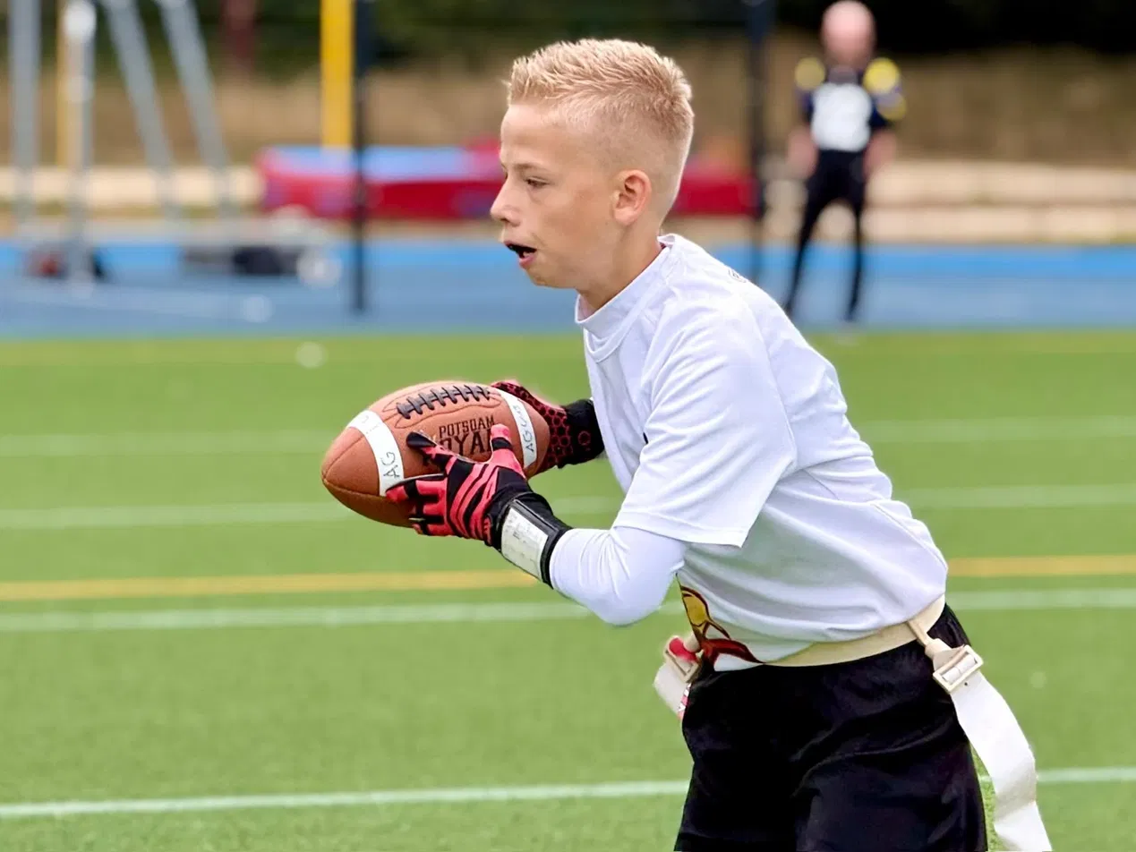 Charlie beim Flag Football der Potsdam Royals